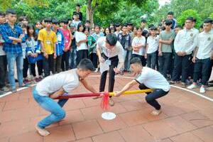 SÔI NỔI HOẠT ĐỘNG THỂ THAO TRONG ĐOÀN VIÊN, THANH NIÊN TRUNG TÂM GDTX2 TỈNH LẠNG SƠN