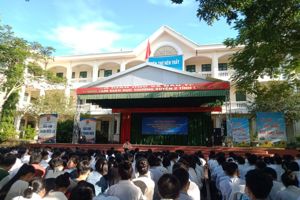 CÔNG TÁC TUYÊN TRUYỀN - SINH HOẠT ĐẦU NĂM HỌC 2023-2024