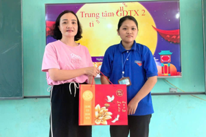 Chi hội khuyến học Trung tâm GDTX2 tổ chức Chương trình  "Tết Trung thu" năm 2024